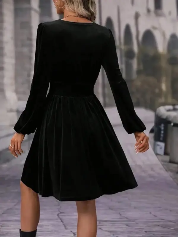 Kadın Uzun Kollu Kruvaze Yaka Beli Lastikli Kiloş Kadife Elbise - 3