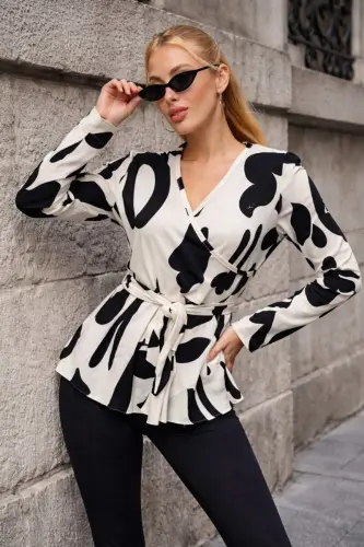 Kadın Uzun Kollu Kruvaze Yakalı Yandan Bağlamalı Kısa Beli Kuşaklı Modal Bluz - BÜYÜKBEDENIZ (1)