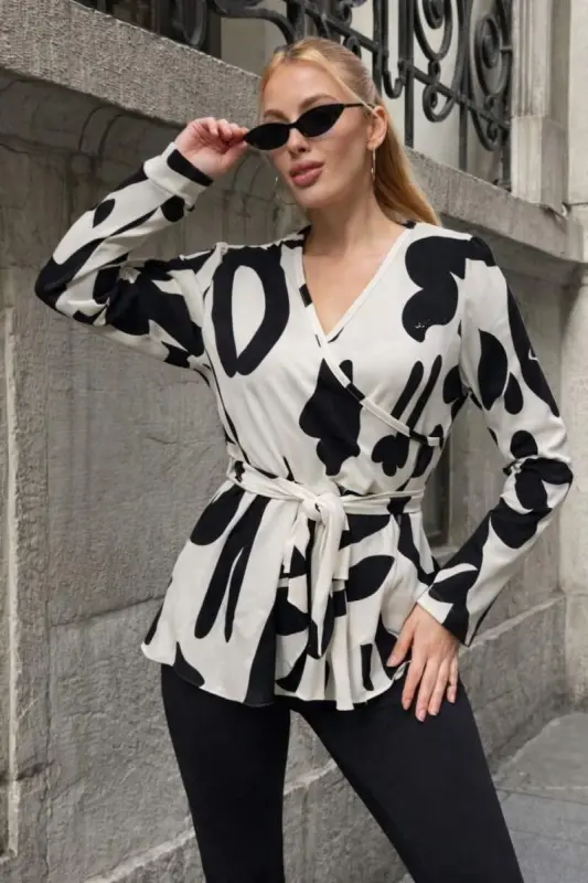 Kadın Uzun Kollu Kruvaze Yakalı Yandan Bağlamalı Kısa Beli Kuşaklı Modal Bluz - 1