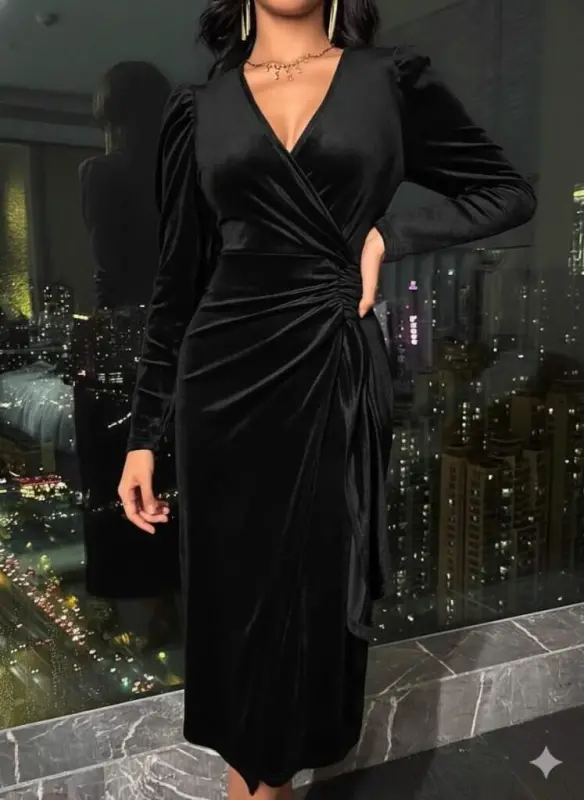 Kadın Uzun Kollu Kruvaze Yakalı Yandan Büzgülü Midi Kadife Elbise - 2