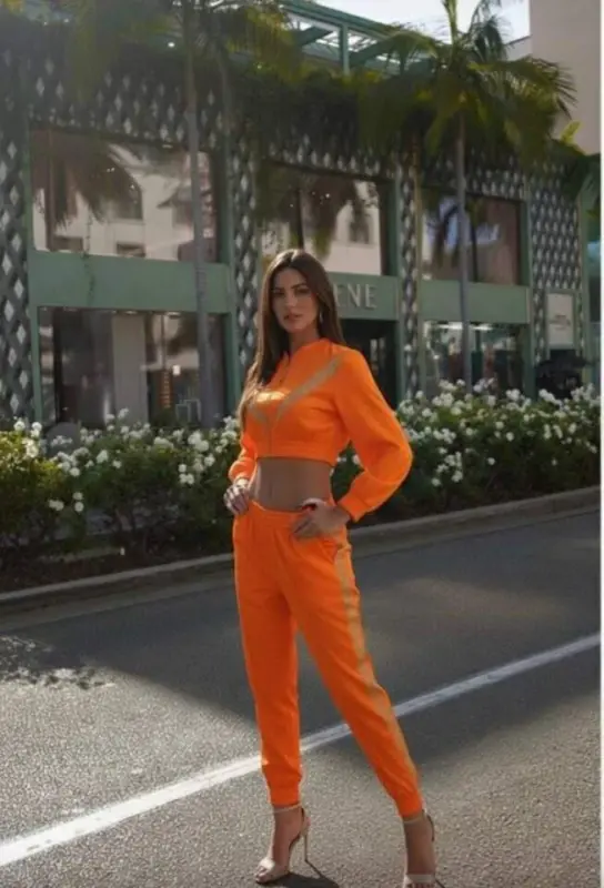 Kadın Uzun Kollu önü şerit Detay Kısa Ceket Ve Pantolon Ikili Takım - BÜYÜKBEDENIZ