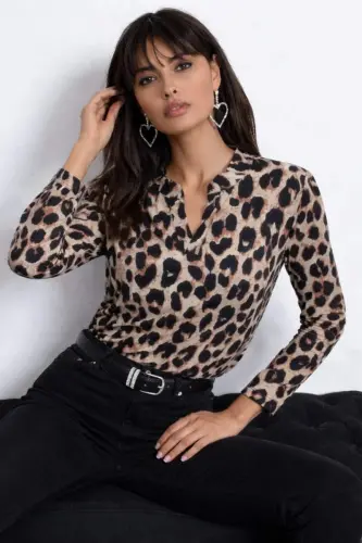 Kadın Uzun Kollu V Hakim Yakalı Leopar Desenli Süprem Bluz - BÜYÜKBEDENIZ (1)
