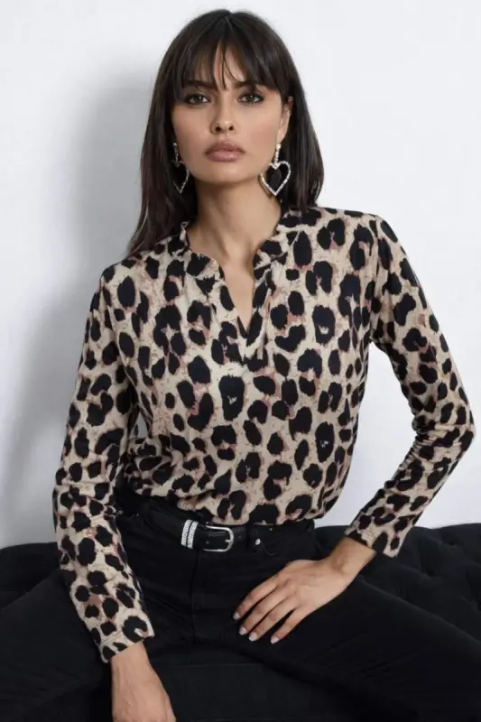 Kadın Uzun Kollu V Hakim Yakalı Leopar Desenli Süprem Bluz - 1