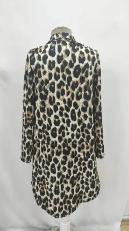 Kadın Uzun Kollu Yakalı önden Düğmeli Leopar Desenli Modal Midi Elbise - 7