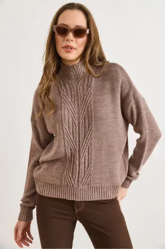 Kadın Vizon Dik Yaka Ortası Saç Örgülü Triko Kazak KZK-19000912-Vizon - OLALOOK (1)