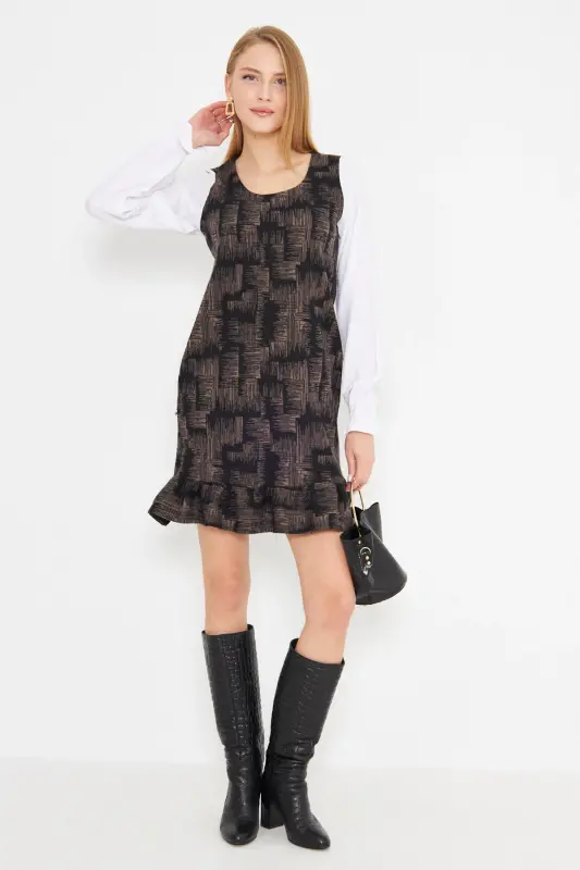 Kadın Vizon U Yaka Eteği Fırfır Detaylı Uzun Kol Cepli Elbise ARM-25K001052-Vizon - 3