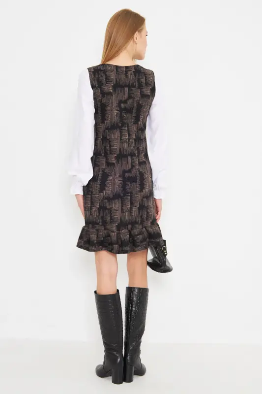 Kadın Vizon U Yaka Eteği Fırfır Detaylı Uzun Kol Cepli Elbise ARM-25K001052-Vizon - 5