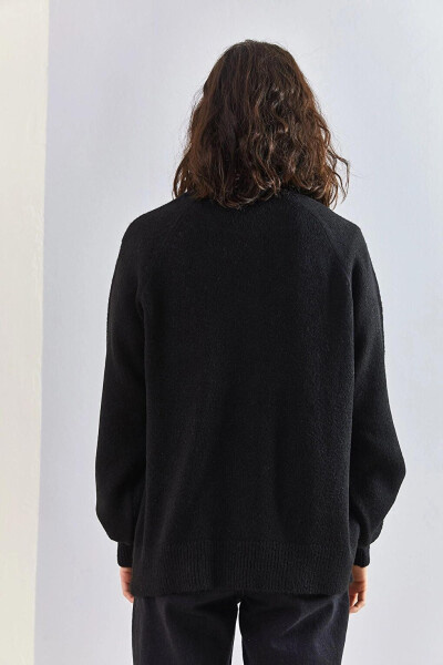 Siyah Kadın Yakası İlikli Balıkçı Yaka Çizgili Triko Kazak-Siyah - 13