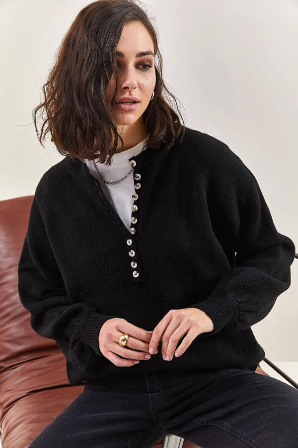 Siyah Kadın Yakası İlikli Balıkçı Yaka Çizgili Triko Kazak-Siyah - 14