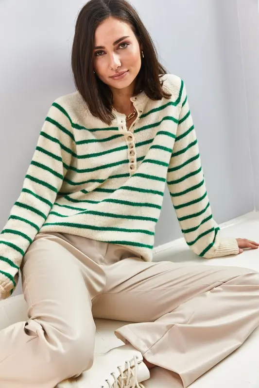 Kadın Yakası Ilikli Balıkçı Yaka Çizgili Triko Kazak-Bej - 5