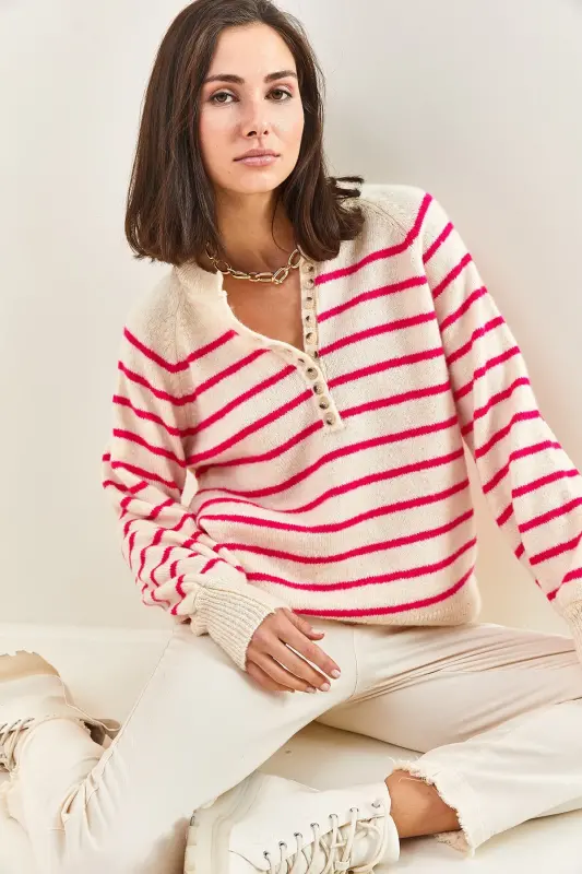 Kadın Yakası Ilikli Balıkçı Yaka Çizgili Triko Kazak-Bej - 5