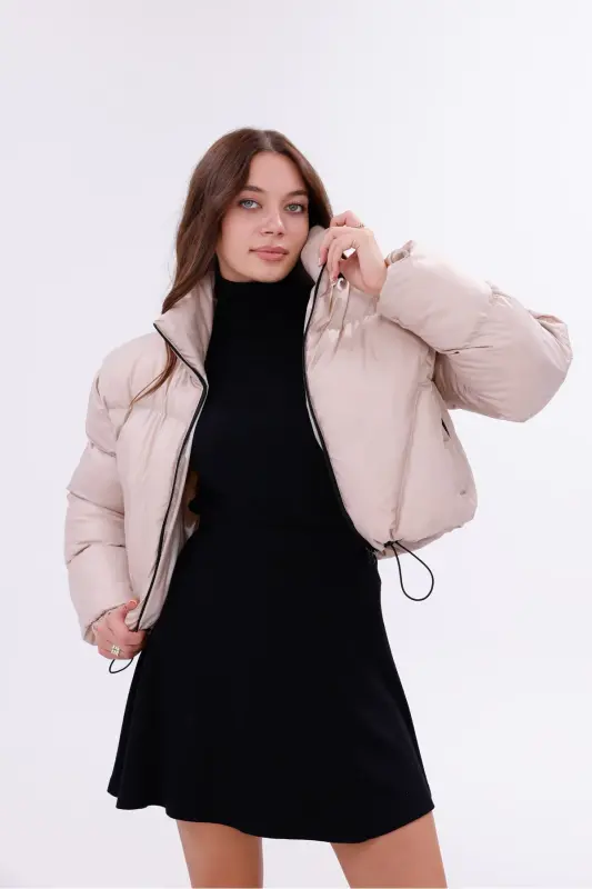 Kadın Yeni Sezon Çapraz Dikişli Kışlık Mont Lastik Detaylı Crop-Bejcropmont1 - 6