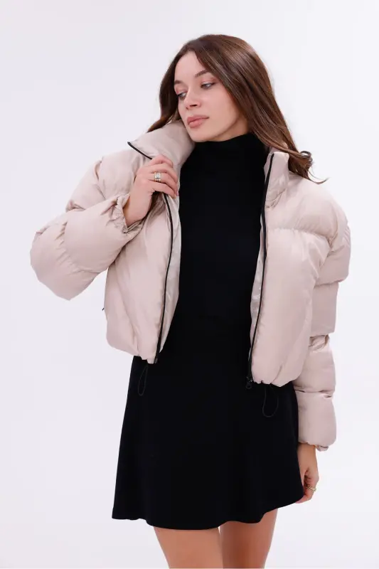 Kadın Yeni Sezon Çapraz Dikişli Kışlık Mont Lastik Detaylı Crop-Bejcropmont1 - 7