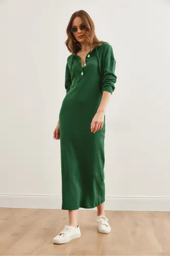 Kadın Yeşil Düğmeli Kapşonlu Oversize Fitilli Maxi Elbise ELB-19002319 - Yeşil - 4