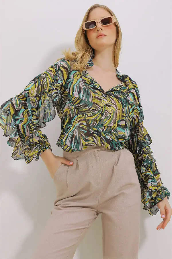 Kadın Yeşil Hakim Yaka Kolları Volanı Desenli Şifon Gömlek ALC-X11478-YEŞİL - 2