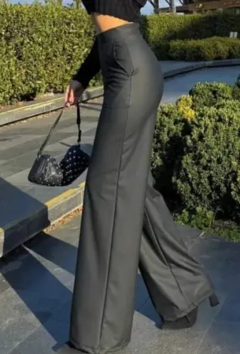 Kadın Yüksek Bel Cepli şardonlu Geniş Paçalı Mat Deri Pantolon - 2