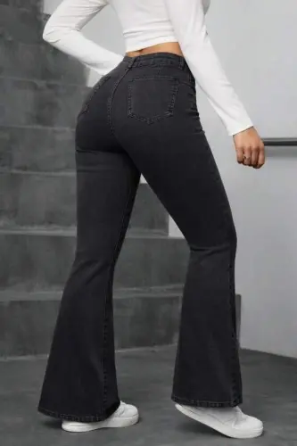 Kadın Yüksek Bel Tek Düğmeli Paçaya Doğru Genişleyen Kot Pantolon - 4
