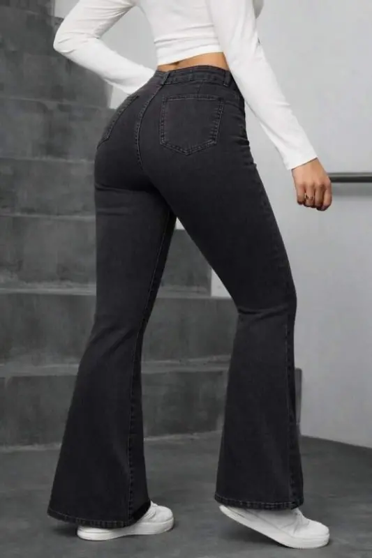 Kadın Yüksek Bel Tek Düğmeli Paçaya Doğru Genişleyen Kot Pantolon - 4