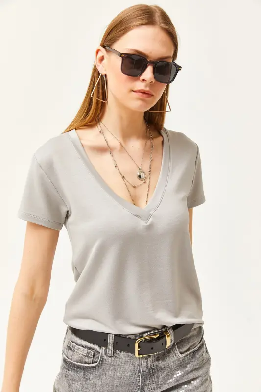 Kadın Yunus Gri Derin V Yaka Modal Tuşeli Tişört TSH-19000773-Yunus Gri - 4
