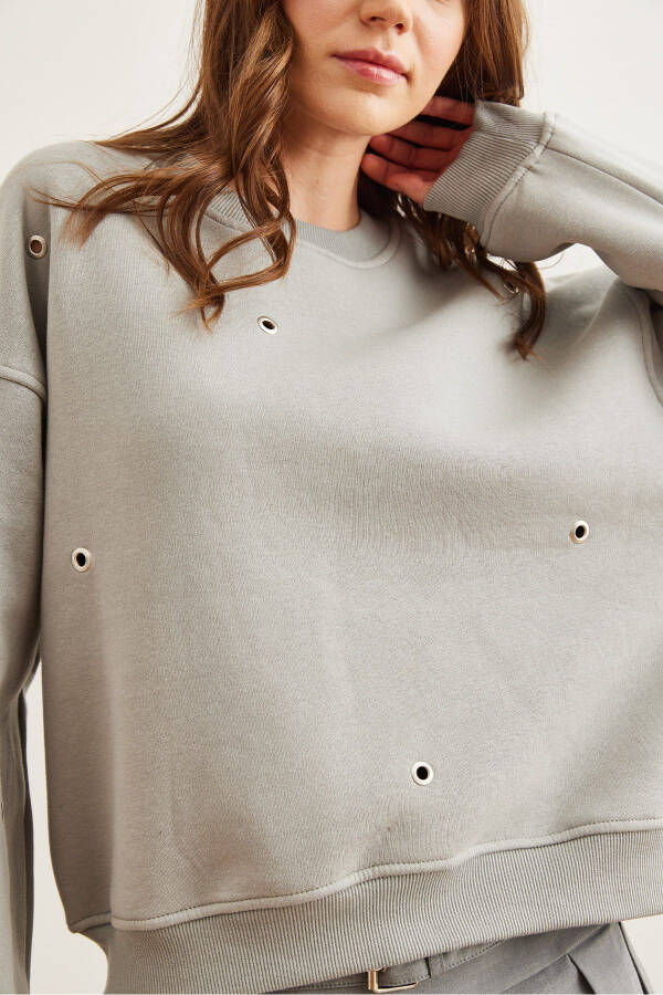 Kadın Yunus Gri Kuş Gözü Detaylı Şardonlu Premium Sweatshirt SWT-19000672 - 5