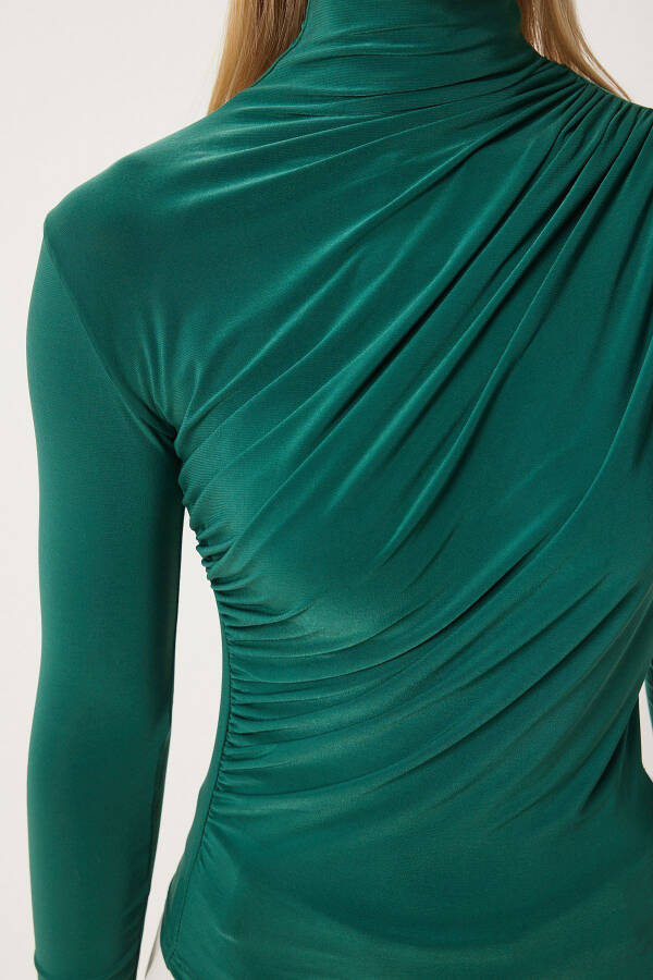 Kadın Zümrüt Yeşili Büzgü Detaylı Dik Yaka Sandy Bluz FF00135-Zümrüt Yeşili - 5