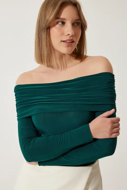 Kadın Zümrüt Yeşili Omuzları Açık Büzgü Detaylı Bluz FF00161-Zümrüt Yeşili - 1