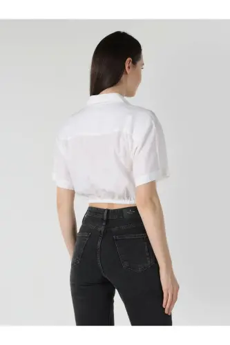 Regular Fit Shirt Neck Düz Kadın Beyaz Kısa Kol Gömlek - COLIN’S (1)