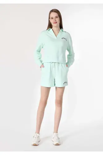 Regular Fit Orta Bel Kadın Yeşil Şort - 1