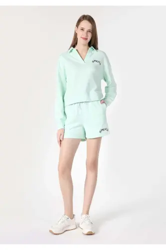 Regular Fit Orta Bel Kadın Yeşil Şort - 3