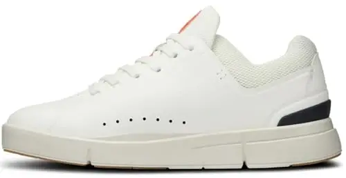 On Women's The Roger Advantage Sneakers 