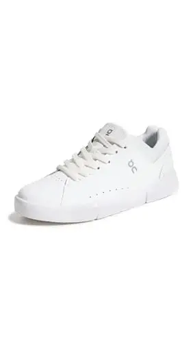 On Women's The Roger Advantage Sneakers - 1