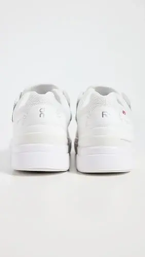 On Women's The Roger Advantage Sneakers - 3