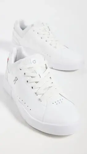 On Women's The Roger Advantage Sneakers - 4