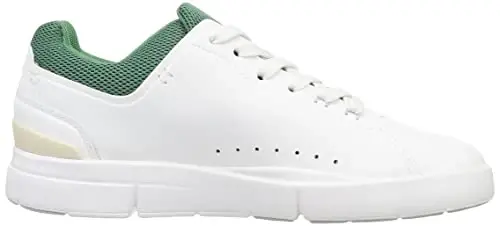 On Women's The Roger Advantage Sneakers - 6