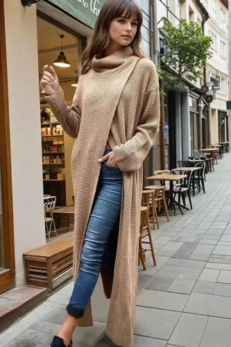 Kahve Boğazlı, Çapraz Yırtmaç Detaylı, Salaş Ve Uzun Panço Triko Elbise-Bronz - 2