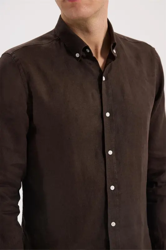 Kahve Comfort Fit %100 Keten Düğmeli Yaka Gömlek - 3