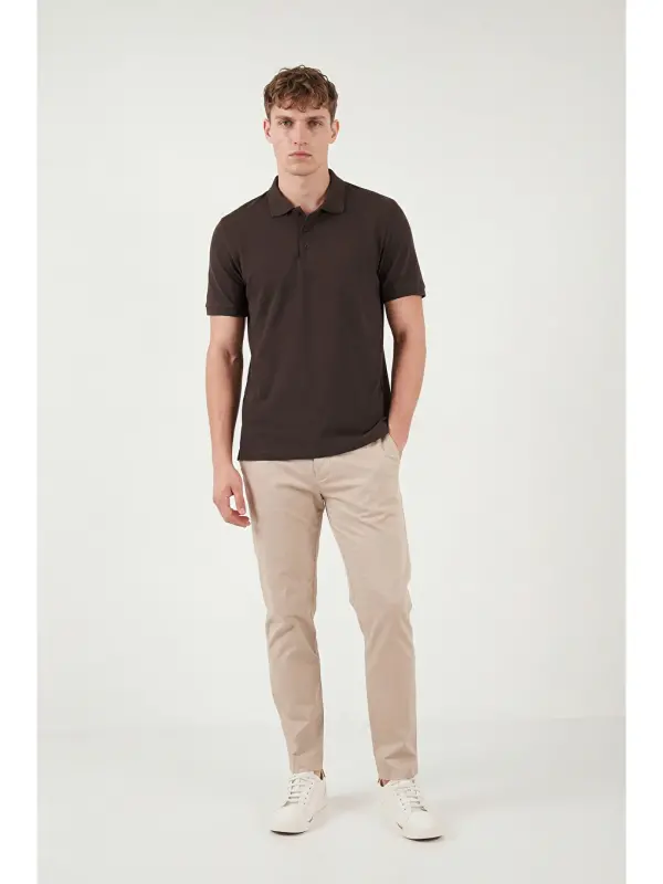 Kahverengi % 100 Pamuk Regular Fit Düğmeli Erkek Polo Yaka Tişört 5902127-Kahverengi - 2