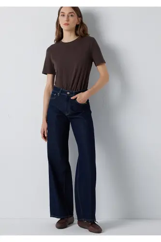 Kahverengi Basic Tişört Semi Slim Fit / Yarı Dar Kesim 1612916-70251 - Kahverengi - 1