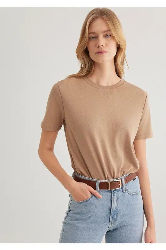 Kahverengi Basic Tişört Semi Slim Fit / Yarı Dar Kesim 1612916-83593 - Kahverengi-83593 - 1