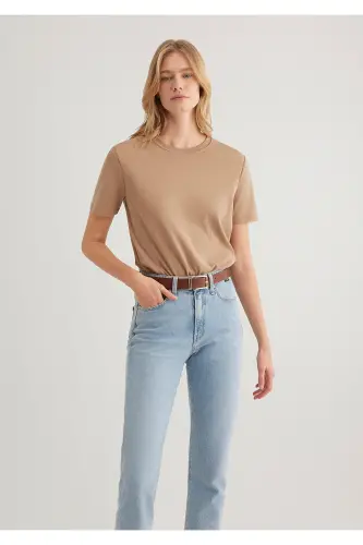 Kahverengi Basic Tişört Semi Slim Fit / Yarı Dar Kesim 1612916-83593 - Kahverengi-83593 - MAVI (1)