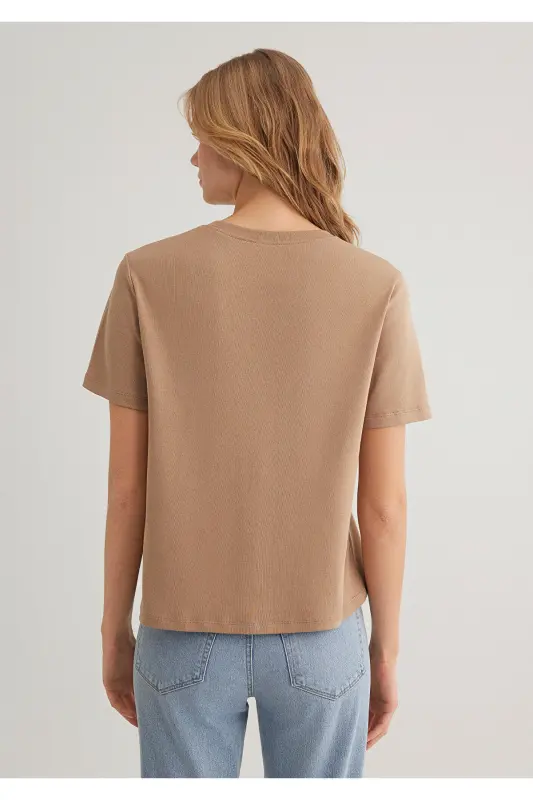 Kahverengi Basic Tişört Semi Slim Fit / Yarı Dar Kesim 1612916-83593 - Kahverengi-83593 - 4