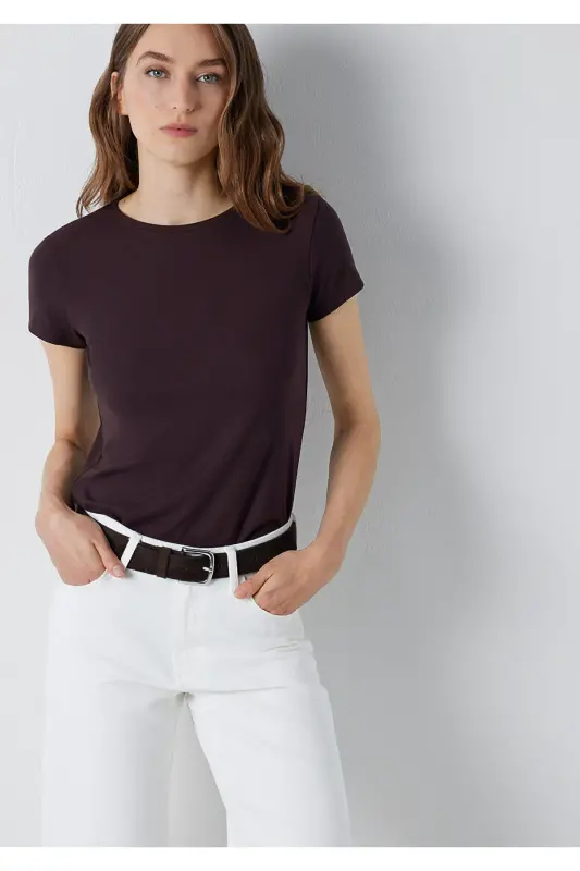 Kahverengi Basic Tişört Slim Fit / Dar Kesim 1612904-90704 - Kahverengi - MAVI