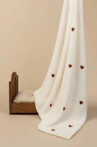 Kahverengi Kalp Desenli Nakışlı Bebek Battaniyesi 90x110 Krem Wellsoft-Kahverengi - DENSHAUS (1)