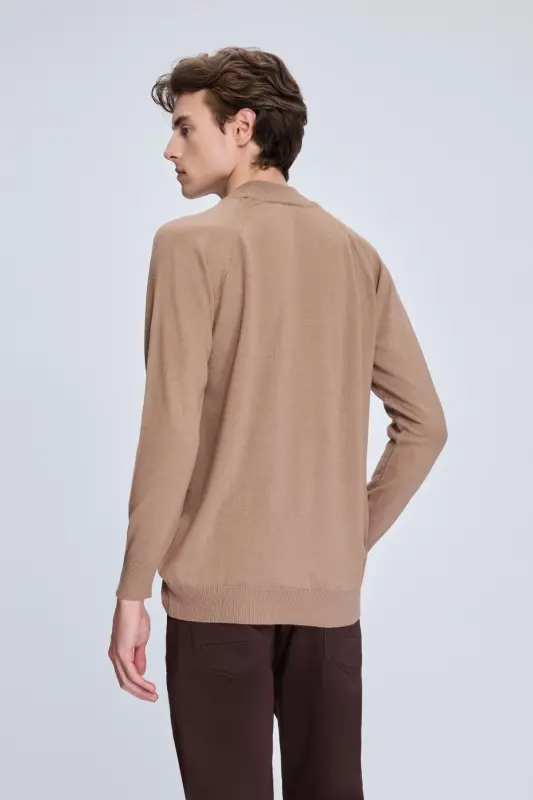 Kahverengi Regular Fit Jakarlı Yarım Balıkçı Yaka Yünlü Kazak - Kahverengi - 5