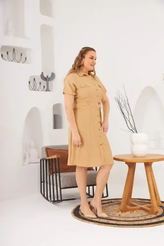 Kamar va cho'ntak detallari tugmachali qisqa yengli katta o'lchamli ko'ylak vizon - 2