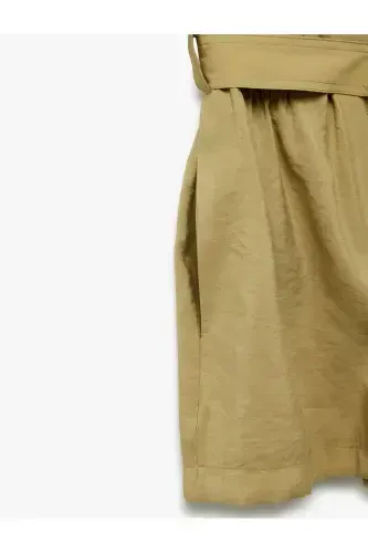 Kamarli cho'ntakli ko'ylak yoqali qisqa yengli modal matoli short kombinezon - Haki - 5