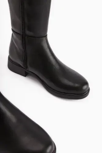 Kanako Black Zippered Short Heeled Women's Boots-Black - 4