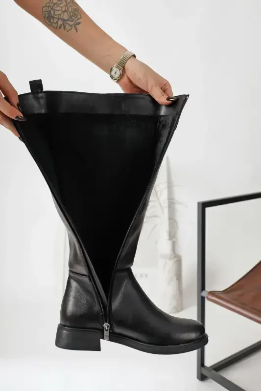 Kanako Black Zippered Short Heeled Women's Boots-Black - 6