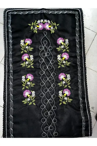 Kanaviçe Karanfil Işlemeli Etamin Kumaş Tek Seccade-Karanfil Siyaha LİLA Seccade Renkli - ÇT ÇEYIZCI TEKSTIL (1)