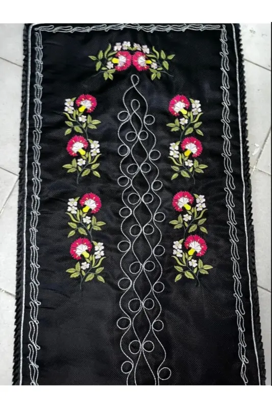 Kanaviçe Karanfil Işlemeli Etamin Kumaş Tek Seccade-Karanfil Siyaha Mavi Seccade - 2